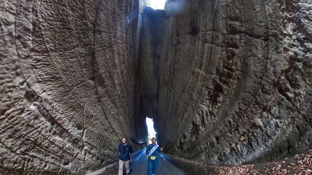 富津のパワースポット燈籠坂大師の切り通しトンネルと・岩谷観音堂