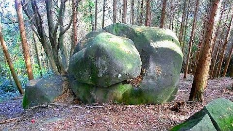 パワースポット　拝ケ石巨石群　熊本市河内町 Spiritual places.